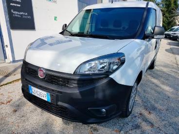 SPOTICAR Fiat Doblo Cargo Doblo 1.6 Mjt 105cv S And S Pc-tn Cargo Lounge Usata - Monovolume Diesel Bianco - Cesena - 502396186_3