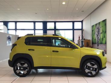 SPOTICAR Fiat Grande Panda 1.2 Hybrid La Prima 110cv Edct Usata - Suv Ibrido Giallo - Zimella - 502456708_2