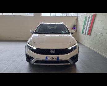 SPOTICAR Fiat Tipo 5 Porte Cross Ii 2021 5p 1.3 Mjt Cross S And S 95c Usata - Coupé-cabriolet Diesel Bianco - Tortoreto - 502313100_2