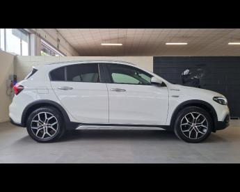 SPOTICAR Fiat Tipo 5 Porte Cross Ii 2021 5p 1.3 Mjt Cross S And S 95c Usata - Coupé-cabriolet Diesel Bianco - Tortoreto - 502313100_3