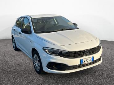 SPOTICAR Fiat Tipo Hybrid 5 Porte Hatchback Hybrid 1.5 Hybrid 130cv Dct Hb T Usata - Berlina Ibrido Bianco - Roma - 502494195_2