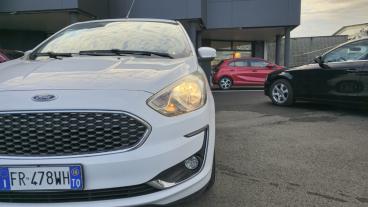 SPOTICAR Ford Ka + Ka Iii + 2017 5p Ka + 1.2 Ultimate 85cv My18 Usata - City Car Benzina Bianco - Bollengo - 502393589_4