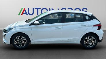 SPOTICAR Hyundai I20 Iii 2023 1.2 Mpi Connectline 79cv Mt Usata - City Car Benzina Bianco - Torino - 502407534_2