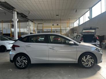 SPOTICAR Hyundai I20 Iii 2023 1.0 T-gdi 48v Connectline Imt Usata - City Car Ibrido Bianco - Bollengo - 502442154_5