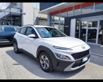 SPOTICAR Hyundai Kona 1.6 Gdi Hev Xtech 2wd 141cv Dct Usata - Suv Ibrido Bianco - Terni - 1202478866_3