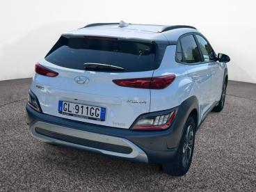SPOTICAR Hyundai Kona I 2021 1.6 Gdi Hev Xline 2wd 141cv Dct Usata - Suv Ibrido Bianco - Roma - 502506852_3