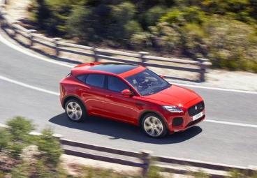 SPOTICAR Jaguar E-pace 2017 2.0d I4 R-dynamic S Awd 150cv Auto Usata - Suv Diesel Bianco - Lancusi - 502492672_3