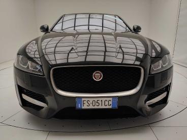 SPOTICAR Jaguar Xf Ii 2.0d R-sport Awd 180cv Auto Usata - Berlina Diesel Nero - Albavilla - 1202478238_2