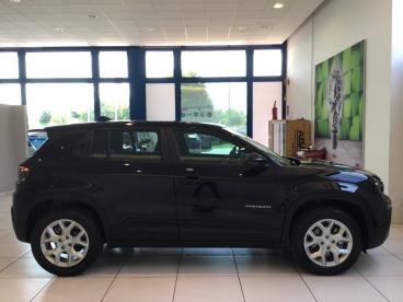 SPOTICAR Jeep Avenger Full-electric Altitude Fwd 156cv Auto My24 Usata - Suv Elettrica Nero - Zimella - 502473490_3