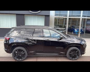 SPOTICAR Jeep Compass Ii 2021 1.3 Turbo T4 Phev S 4xe Auto Usata - Suv Ibrido Plug-in Nero - Salerno - 602362995_2