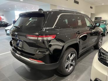 SPOTICAR Jeep Cherokee Grand Cherokee 2.0 Phev Atx 4xe Limited - Vettura Nuova Usata - Suv Ibrido Nero - Vigevano - 502345311_5