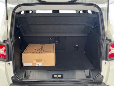 SPOTICAR Jeep Renegade 2019 1.3 T4 Phev S 4xe At6 Usata - Suv Ibrido Plug-in Bianco - Verona - 502451444_4