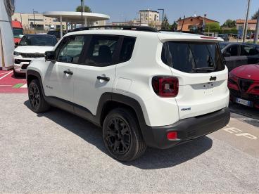 SPOTICAR Jeep Renegade 4xe 1.3 T4 Phev 240cv North Star 4xe Auto Usata - Suv Ibrido Bianco - Mozzagrogna - 502497097_3