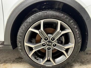 SPOTICAR Kia Ceed Cee-d Xceed 2019 Xceed 1.0 T-gdi High Tech Adas Pack Gpl Usata - Suv Gpl-metano Bianco - Biella - 502268480_4