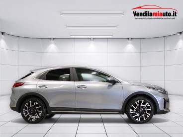 SPOTICAR Kia Ceed Cee-d Xceed Phev 1.5 T-gdi 160 Cv Mhev Imt Business Usata - Coupé-cabriolet Benzina Grigio - Milano - 502443522_4