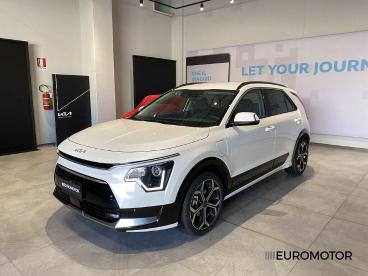 SPOTICAR Kia Niro 1.6 Gdi Phev Style Dct Usata - Suv Ibrido Bianco - Modugno - 1202325017_1