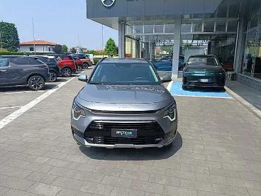 SPOTICAR Kia Niro Phev 1.6 Plug-in Hybrid 171 Dct Style Usato Usata - Suv Ibrido Plug-in Argento - Magenta - 1202360945_2