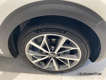 SPOTICAR Kia Niro 1.6 Gdi Hev Style Techno Pack Dct My20 Usata - Suv Ibrido Bianco - Modugno - 1202390160_5