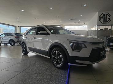 SPOTICAR Kia Niro Ii 2022 1.6 Gdi Hev Business Dct6 Usata - Suv Ibrido Bianco - Bollengo - 502487497_1