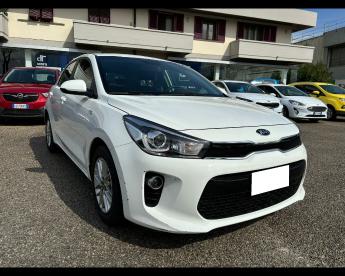 SPOTICAR Kia Rio 2017 Benzina 1.2 Mpi Evolution 84cv My18 Usata - City Car Benzina Bianco - Venturina Terme - 502294100_2