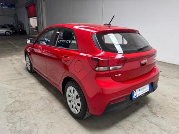 SPOTICAR Kia Rio Iv 2021 1.2 Style Gpl 82cv Usata - City Car Gpl-metano Rosso - Biella - 502380550_3