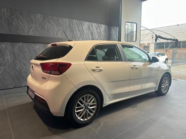 SPOTICAR Kia Rio Iv 1.2 Evolution Gpl 82cv Usata - City Car Benzina Bianco - Bollengo - 502394325_4