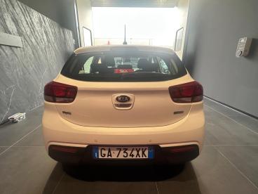 SPOTICAR Kia Rio Iv 1.2 Evolution Gpl 82cv Usata - City Car Benzina Bianco - Bollengo - 502394325_5