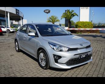 SPOTICAR Kia Rio 4ª Serie 1.0 T-gdi 100 Cv Mhev Imt Style Usata - City Car Ibrido Grigio - Pineto - 502455242_1
