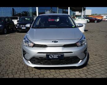 SPOTICAR Kia Rio 4ª Serie 1.0 T-gdi 100 Cv Mhev Imt Style Usata - City Car Ibrido Grigio - Pineto - 502455242_2