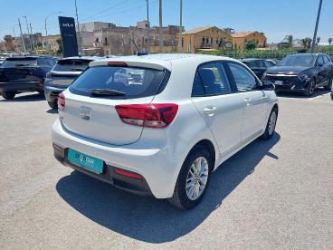 SPOTICAR Kia Rio 1.2 Dpi 84 Cv Style Cmf Tt Usata - City Car Benzina Bianco - Trapani - 1202468985_5