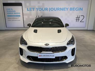SPOTICAR Kia Stinger 3.3 T-gdi Gt Awd 370cv Auto Usata - Berlina Benzina Bianco - Modugno - 1202368488_5