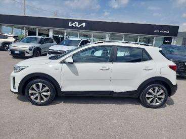 SPOTICAR Kia Stonic 1.2 Dpi Style Tt Usata - Suv Benzina Bianco - Trapani - 1202378935_2