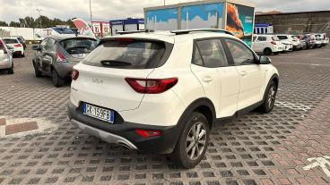 SPOTICAR Kia Stonic 1.2 Dpi Urban 84cv Usata - Suv Benzina Bianco - Lancusi - 502402776_3