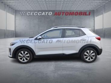 SPOTICAR Kia Stonic 1.2 Mpi Style 79cv Usata - Suv Benzina Argento - Albignasego - 502408819_2