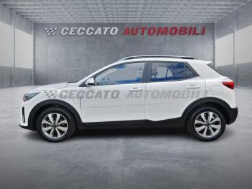 SPOTICAR Kia Stonic 1.2 Mpi Style 79cv Usata - Suv Benzina Blu - Albignasego - 502445314_2