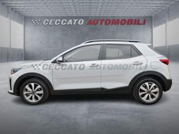 SPOTICAR Kia Stonic 1.2 Mpi Style 79cv Usata - Suv Benzina Argento - Thiene - 502449082_2