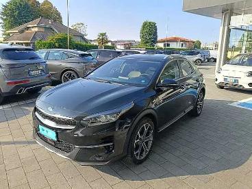 SPOTICAR Kia Xceed Phev 1.6 Plug-in Hybrid 141cv Dct Hightech Usato Usata - Berlina Ibrido Plug-in Nero - Magenta - 1202393159_3