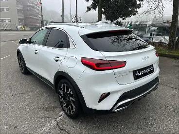 SPOTICAR Kia Xceed Phev 1.6 Plug-in Hybrid 141cv Dct7 Style Usato Usata - Berlina Ibrido Plug-in Bianco - Magenta - 1202421901_5