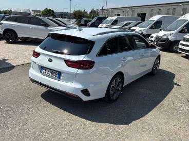 SPOTICAR Kia Xceed 1.6 Crdi 136cv Evolution Usata - Berlina Diesel Bianco - Faenza - 1202480223_4