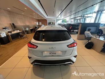 SPOTICAR Kia Xceed 1.0 Tgdi Mhev 115cv Dct Special Edition My26 Km Ze Usata - Berlina Ibrido Bianco - Magenta - 1202490341_5