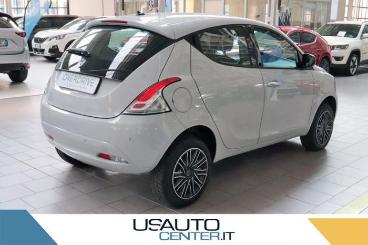LANCIA CERTIFIED Lancia Ypsilon 1.2 69 Cv Ecochic Gpl Usata - City Car Gpl Bianco - Milano - 2171896_2