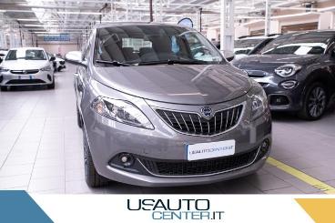 LANCIA CERTIFIED Lancia Ypsilon 1.0 70cv Hybrid Ferretti Usata - City Car Ibrido Grigio - Milano - 2186709_2