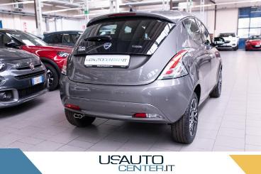 LANCIA CERTIFIED Lancia Ypsilon 1.0 70cv Hybrid Ferretti Usata - City Car Ibrido Grigio - Milano - 2186709_4