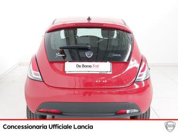 LANCIA CERTIFIED Lancia Ypsilon 1.0 Firefly Hybrid Silver S And S 70cv 5p.ti Usata - City Car Ibrido Rosso - Belluno - 2187443_4