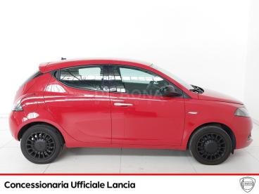 LANCIA CERTIFIED Lancia Ypsilon 1.0 Firefly Hybrid Silver S And S 70cv 5p.ti Usata - City Car Ibrido Rosso - Belluno - 2187443_5