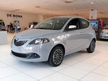 LANCIA CERTIFIED Lancia Ypsilon 1.0 Firefly Hybrid Alberta Ferretti S And S 70cv 5 Usata - City Car Ibrido Grigio - Belluno - 2187445_1