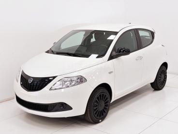 LANCIA CERTIFIED Lancia Ypsilon 1.0 Firefly Hybrid Silver S And S 70cv Usata - City Car Ibrido Bianco - Belluno - 2187449_1