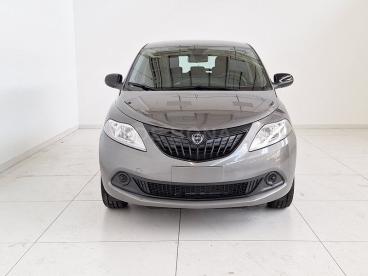 LANCIA CERTIFIED Lancia Ypsilon 1.0 Firefly Hybrid Silver Plus S And S 70cv Usata - City Car Ibrido Grigio - Belluno - 2188176_2