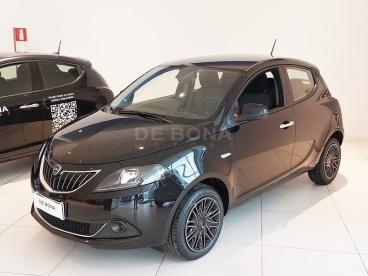 LANCIA CERTIFIED Lancia Ypsilon 1.0 Firefly Hybrid Silver S And S 70cv Usata - City Car Ibrido Nero - Belluno - 2188177_1