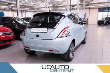 LANCIA CERTIFIED Lancia Ypsilon 1.0 Firefly 70 Cv Start And Stop Hybrid Gold Usata - City Car Ibrido Verde - Milano - 2228979_4